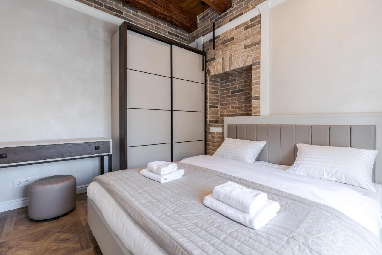 View On Rynok Square Apartments Lviv Ngoại thất bức ảnh