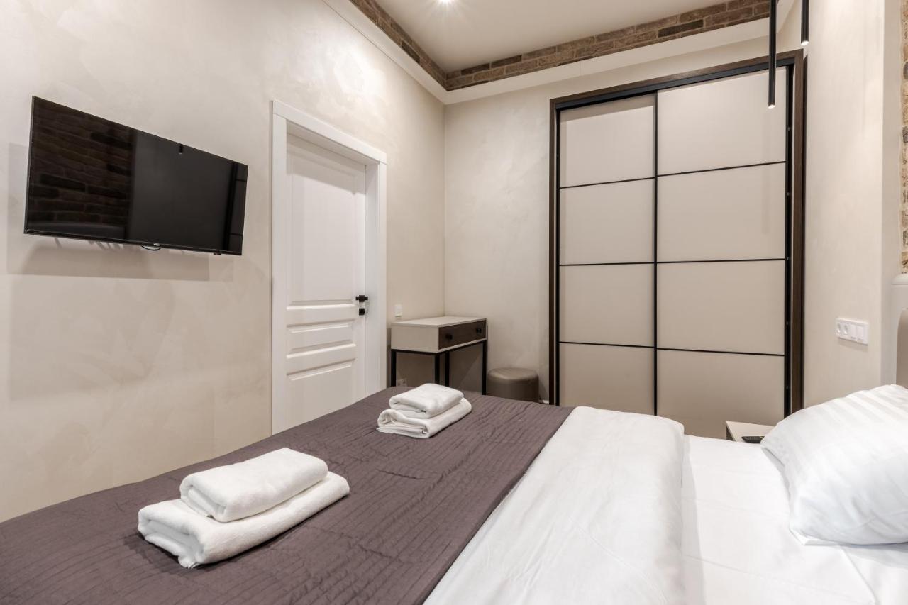 View On Rynok Square Apartments Lviv Ngoại thất bức ảnh