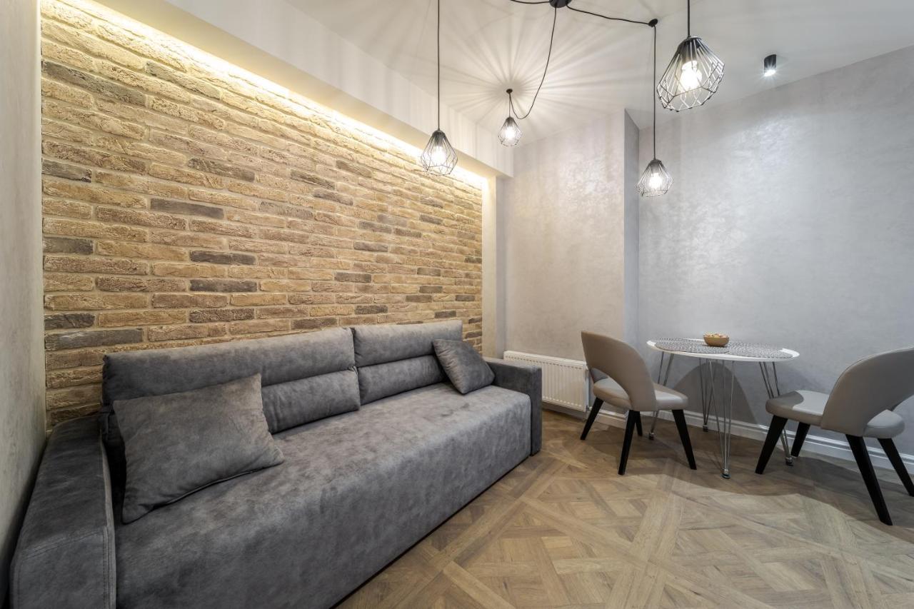 View On Rynok Square Apartments Lviv Ngoại thất bức ảnh