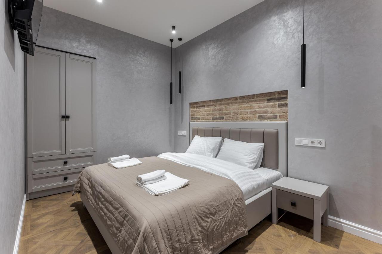 View On Rynok Square Apartments Lviv Ngoại thất bức ảnh