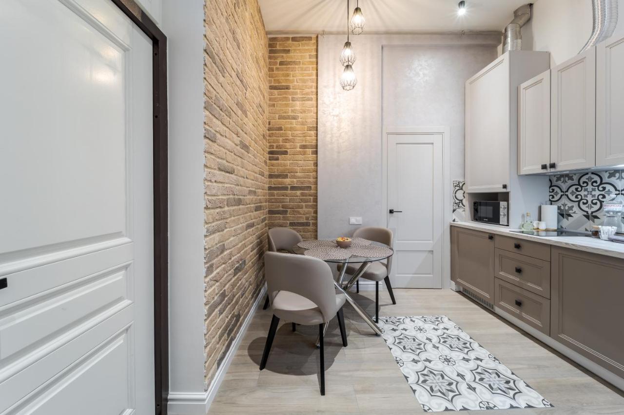 View On Rynok Square Apartments Lviv Ngoại thất bức ảnh