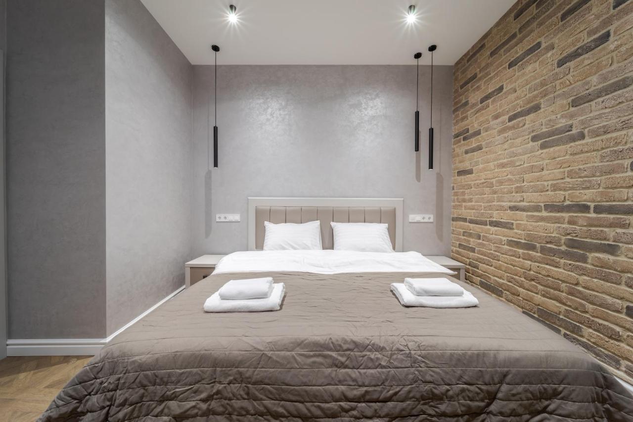 View On Rynok Square Apartments Lviv Ngoại thất bức ảnh
